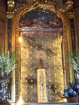 Holy Chapel Of The Pilar Of Zaragoza Basilica Del Pilar Flickr